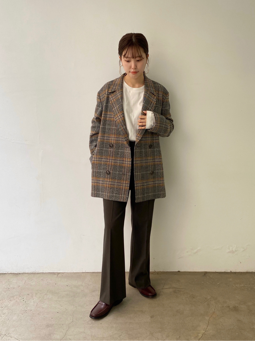 マニッシュなコーデにするならローファーを