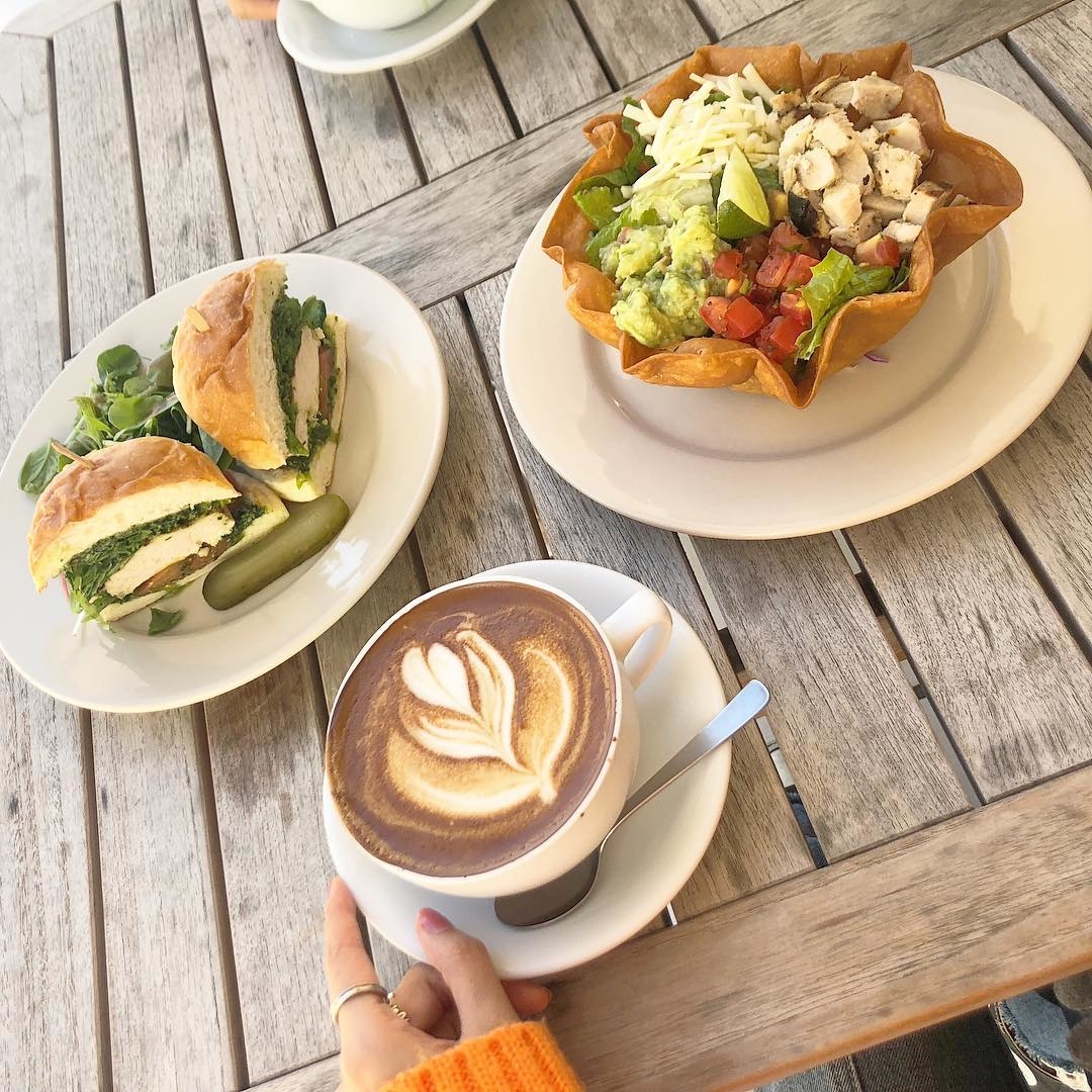 きた東口A→Urth Caffe