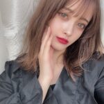 「プニプニで可愛いね」なんて言わせないぞ。小顔に見せるマッサージ＆テクを伝授