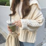 全女子の味方白ニットとネイルの関係。【印象別】相性の良いネイルカラー紹介