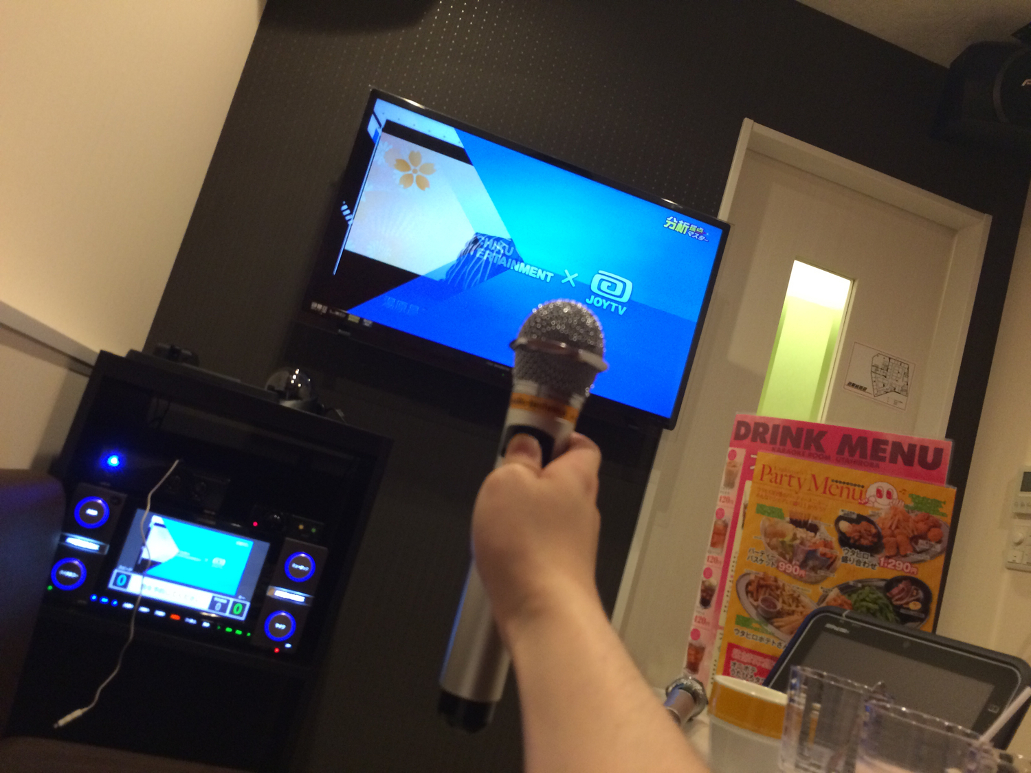 マイクの持ち方