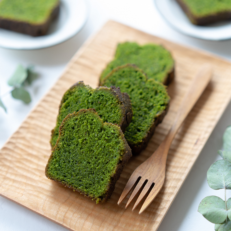 基本の濃い抹茶パウンドケーキ