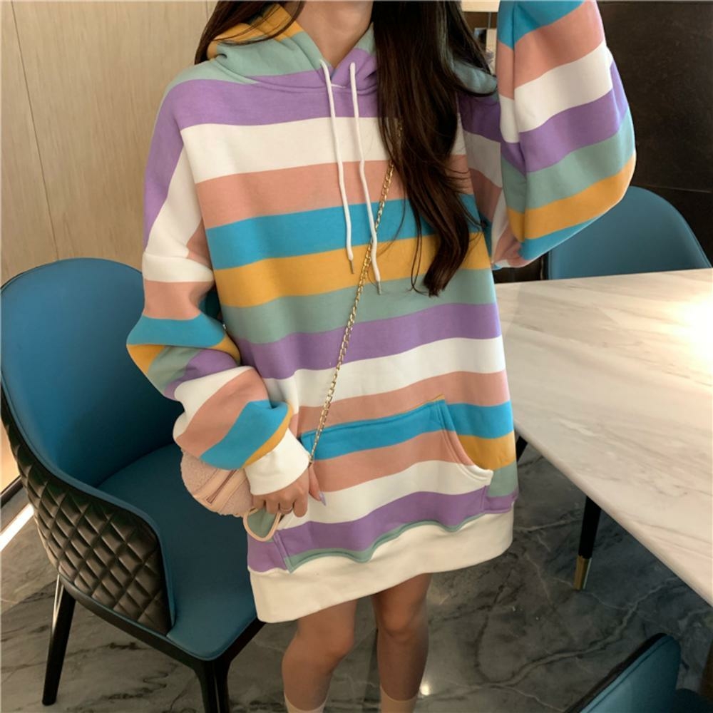POPな洋服を身に纏って