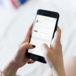 こじらせ女子なりに勇気を出します。好きバレせずに気になる彼と連絡をとり始めるには