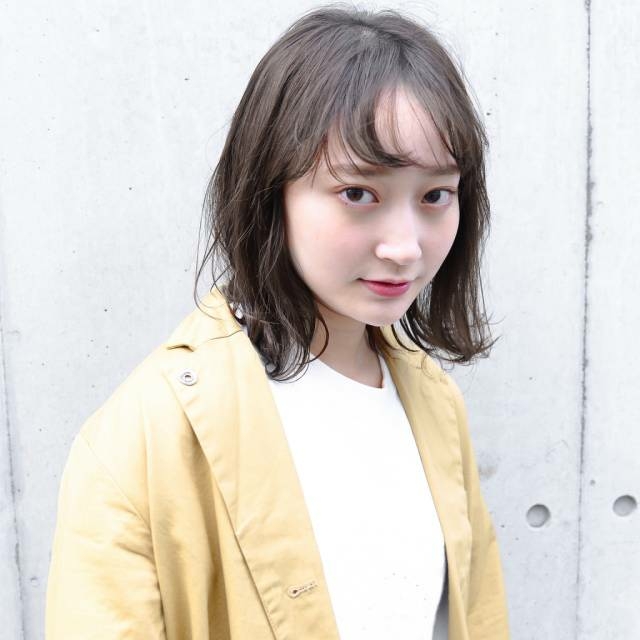 1.チャームポイントを活かしたナチュラルメイク