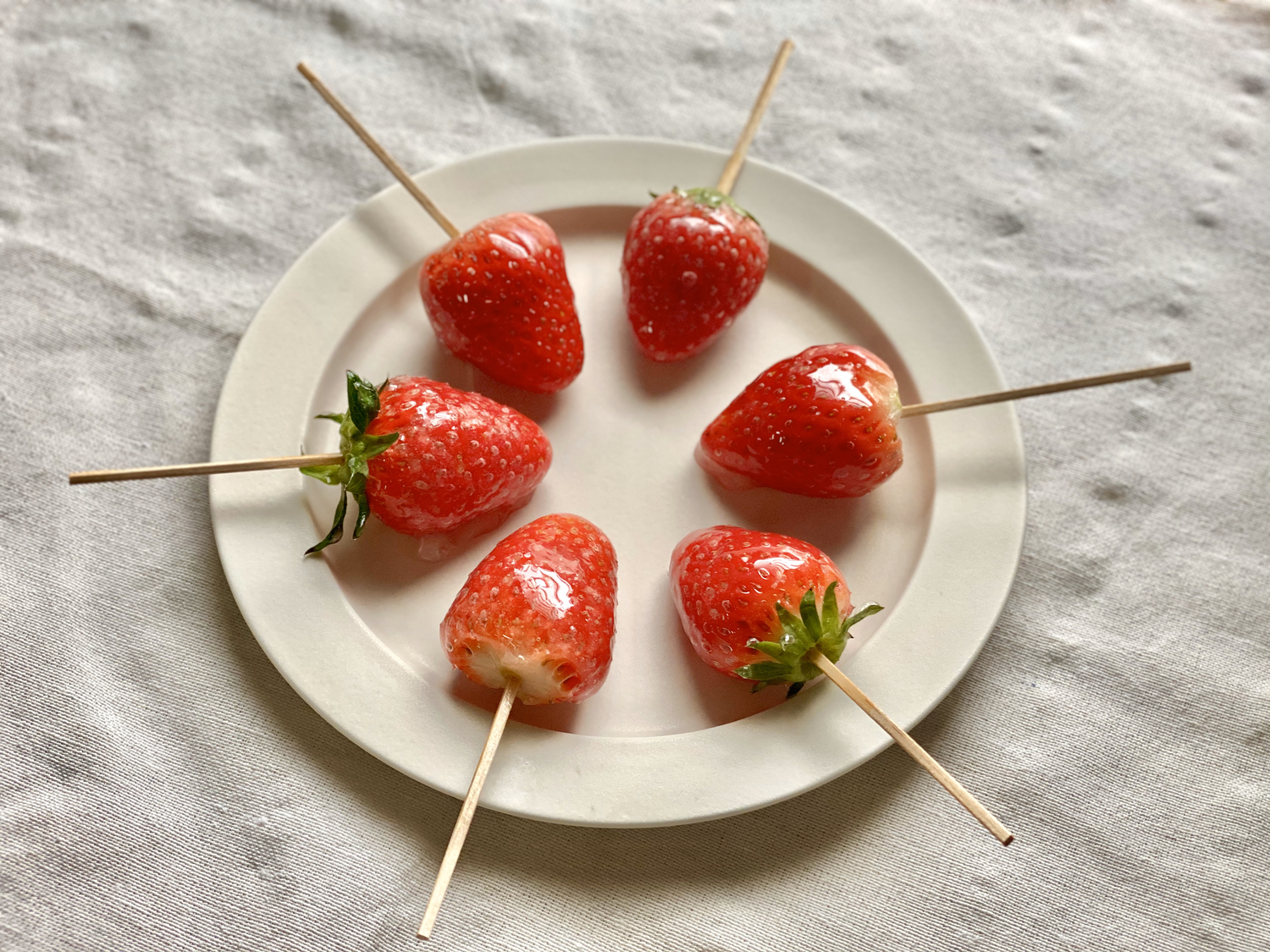 意外と簡単に作ることができるフルーツ飴