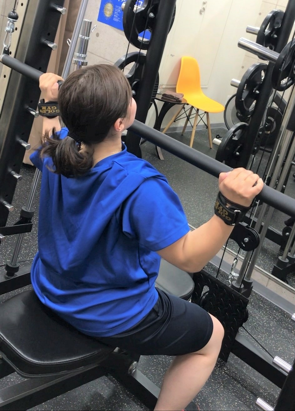 Q:運動面ではパーソナルトレーニングを受けていたとのことですが、 具体的にはどのようなことを?