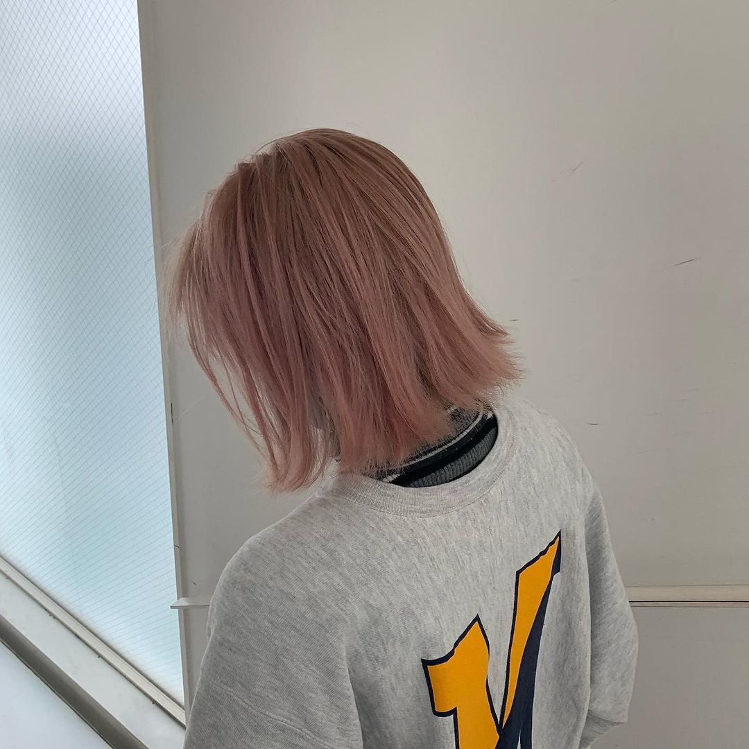 お洒落なヘアカラーが知りたい 美容学生に学ぶ Snsで人気の髪色事情 アレンジ Mery