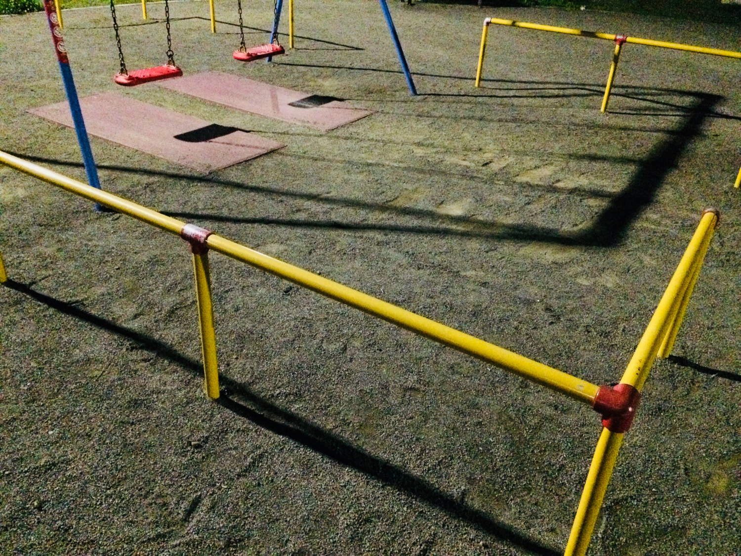 at 帰り道の公園