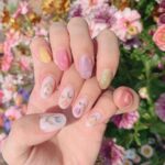 春のときめきをネイルで先どり。きゅんと乙女心がくすぐられる、ガーリーデザイン集