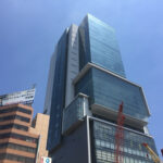 ヒカリエのビル外観