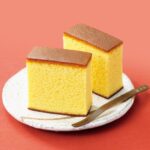 カステラの切り身２つ
