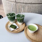 抹茶ドリンクが3つ並んでいるところ
