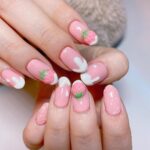 指先にいちごをON！したネイル