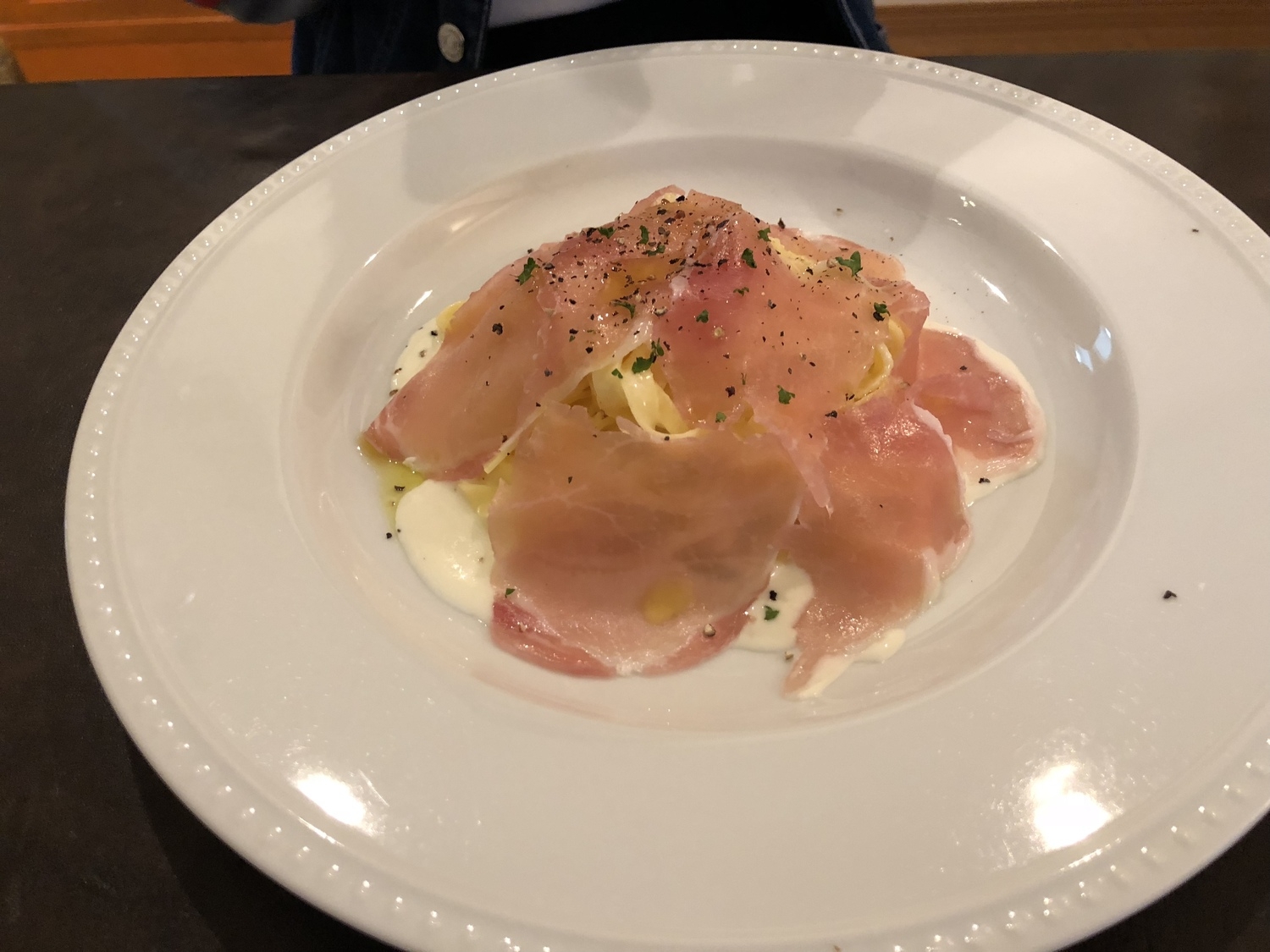 いくらでも食べられちゃう 生ハムを使ったアレンジレシピ12個で味わい方を開拓 Mery いくらでも食べられちゃう 生ハムを使ったアレンジレシピ12個で味わい方を開拓 Mery