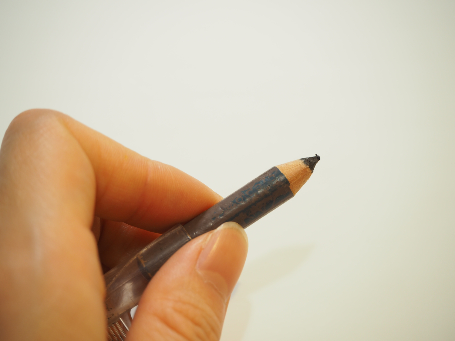眉を描いてみて