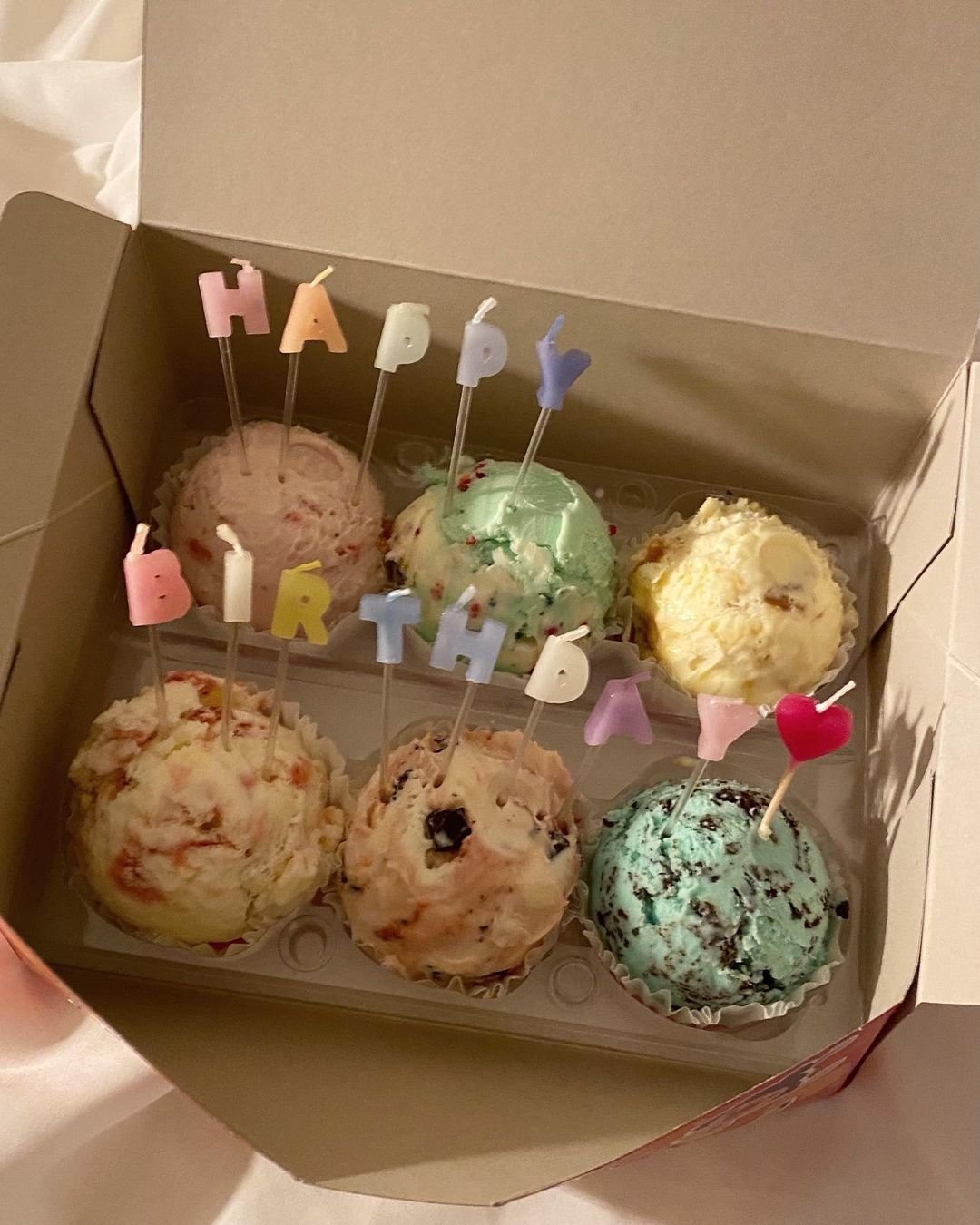 バースデーは盛大にお祝いしよ 誕生日月にお得なサービスを受けられるアプリ4選 Mery