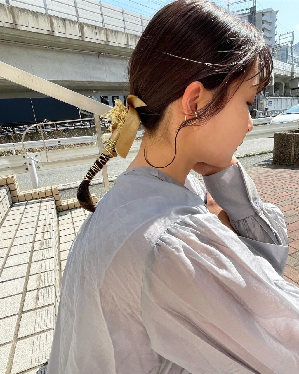 おしゃれなあの子の秘密を解明！今すぐ真似したいヘアアクセの取り入れ方4選