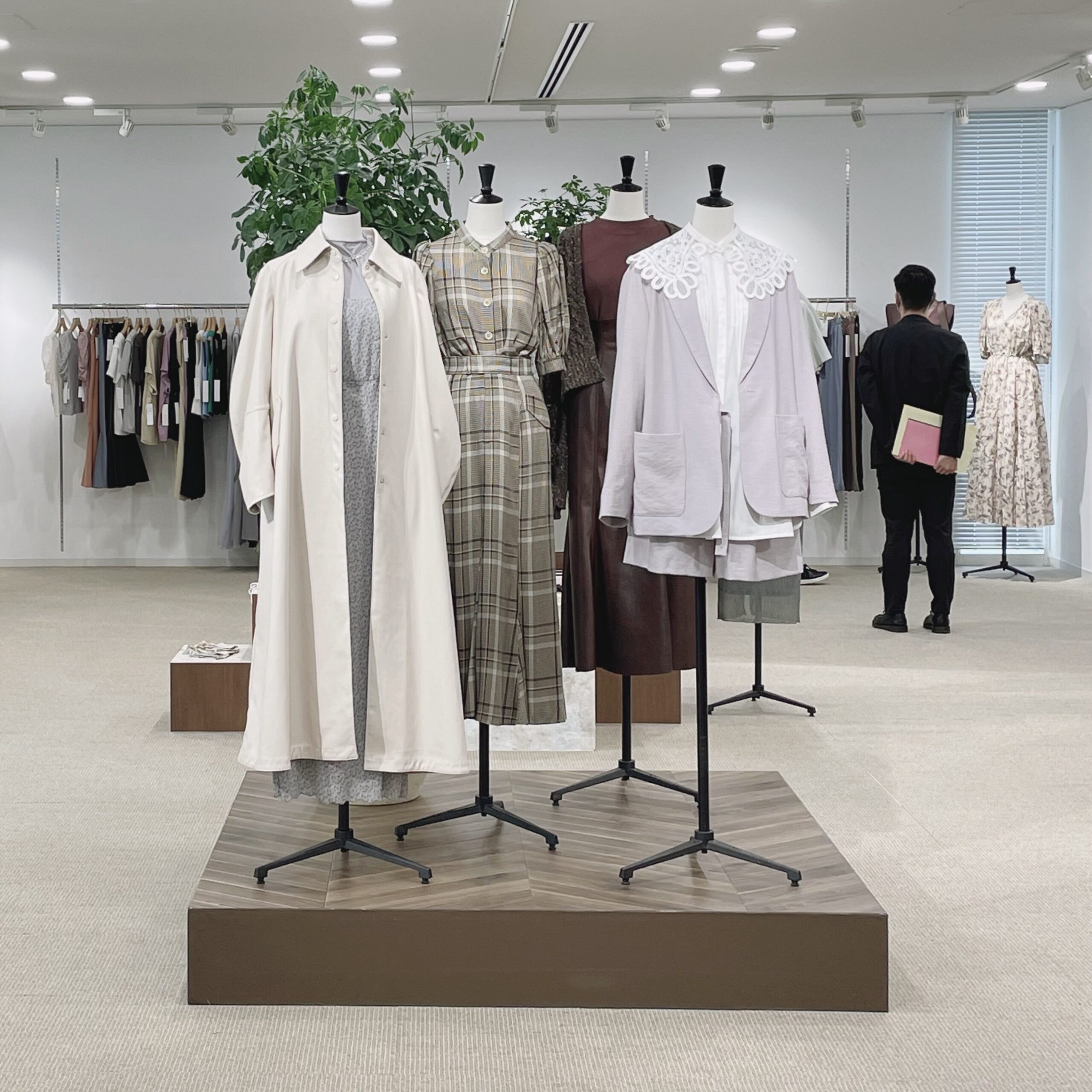 女っぽフェミニン服ならお任せあれ 秋ムード満載の展示会レポ Lilian Carat Coco Deal Mery