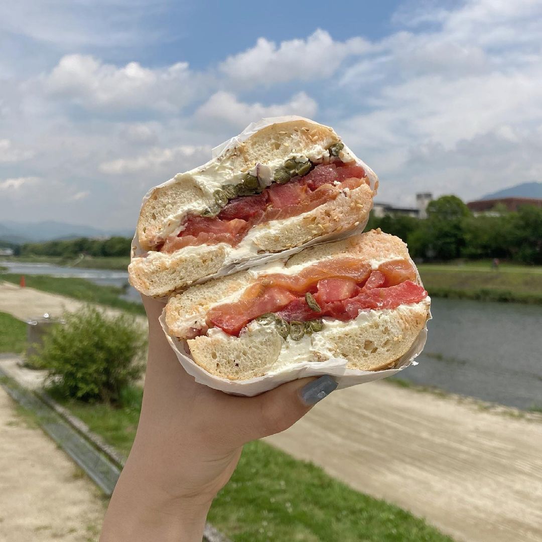 サーモンとクリームチーズのサンド