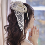リボンが似合う女性