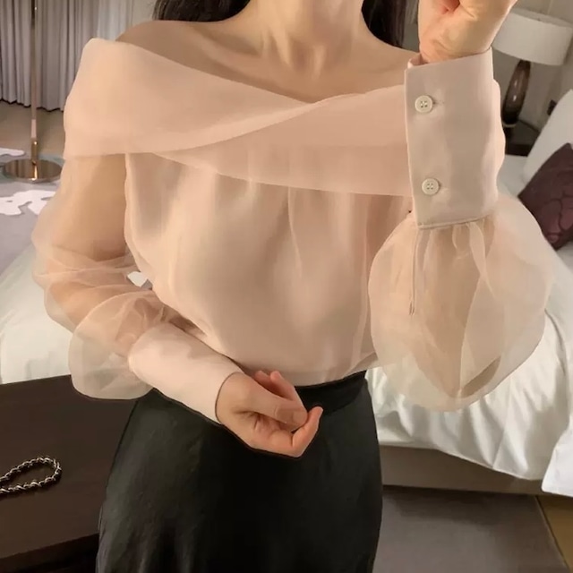 女性