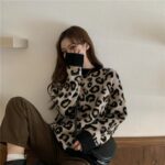 ヒョウ柄ニット