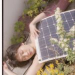 コムアイ「黒い雲がこの空を覆わない限り Solar Charging, Sky Gazing」Photography TOKI