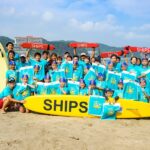 SHIPSの夏に下田で行っているセーフ＆クリーンキャンペーンの記念撮影