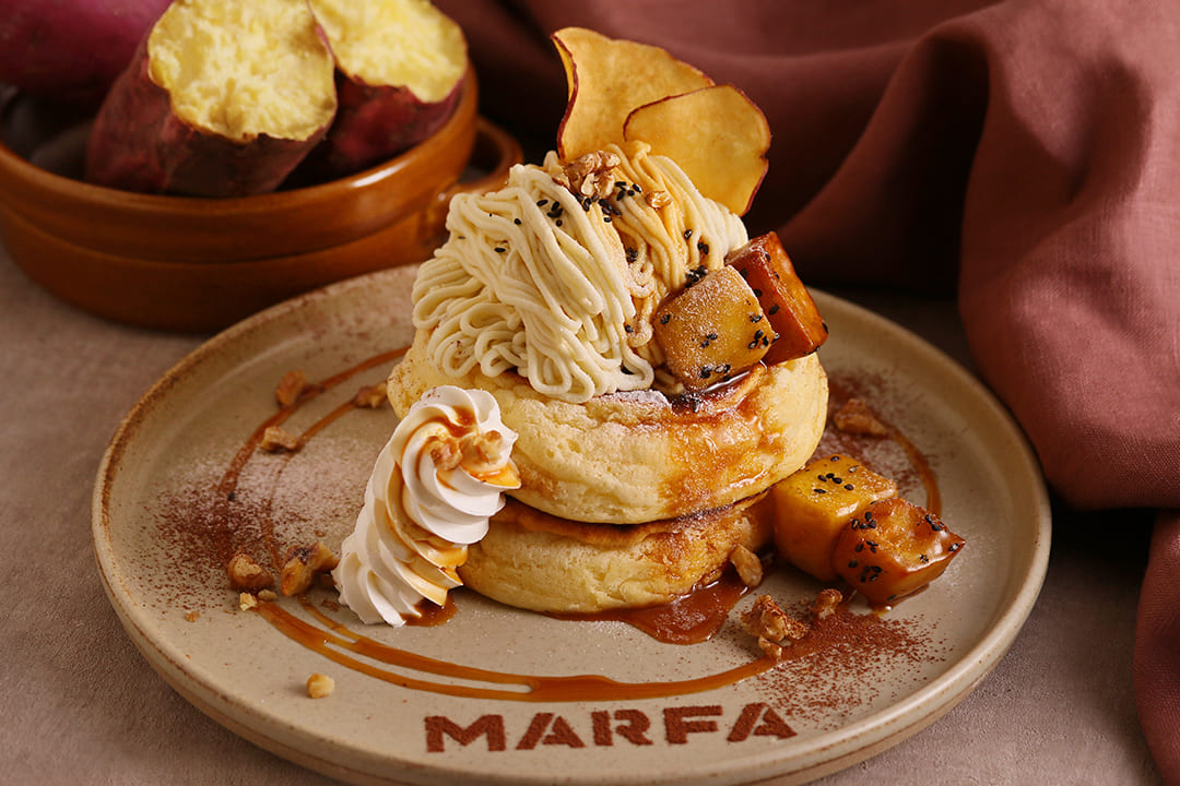 「さつまいもクリームのモンブランパンケーキ」／MARFA CAFE