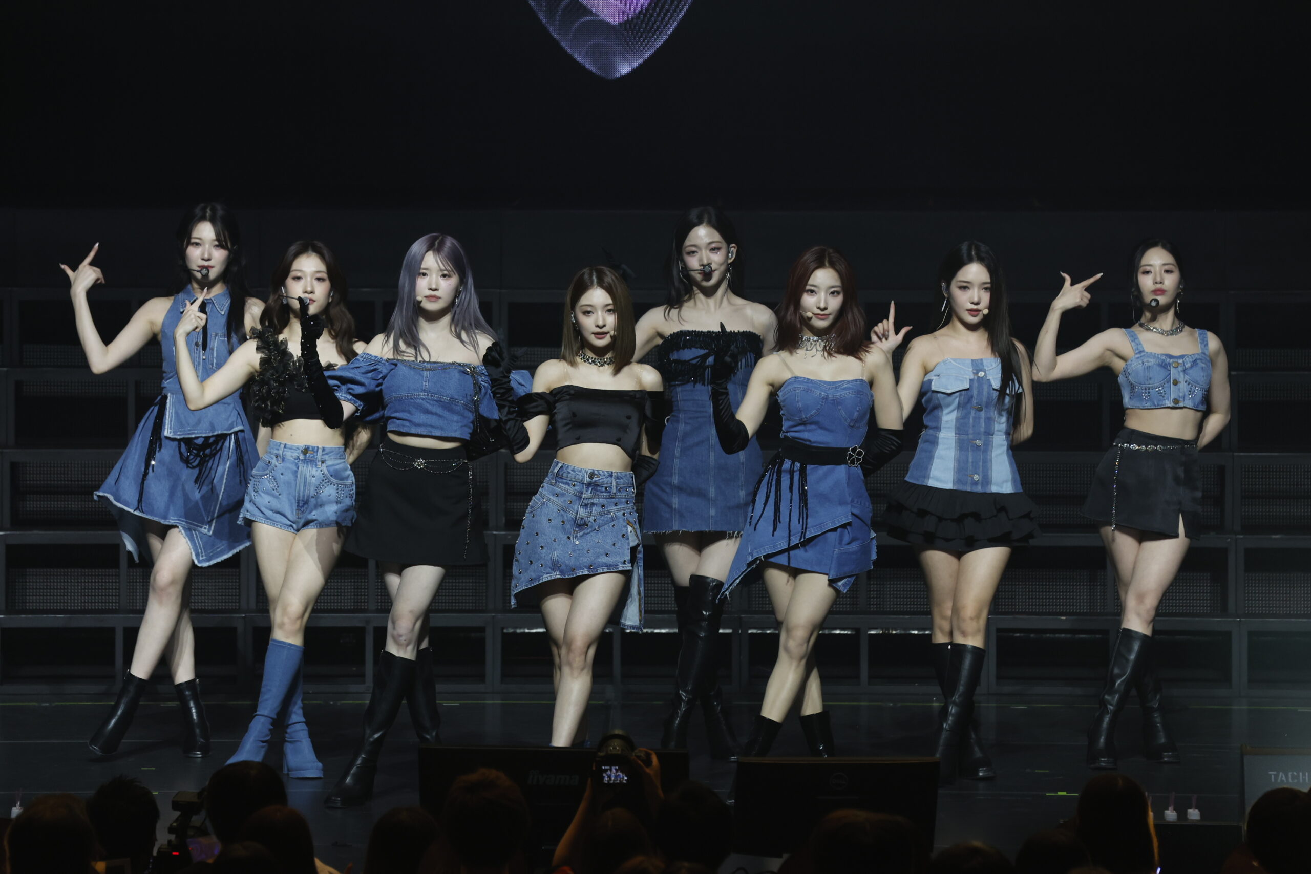 fromis_9 デニム衣装2